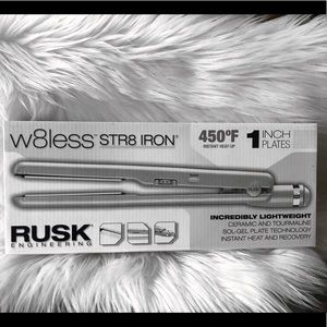 * Rusk * Weightless Straightener